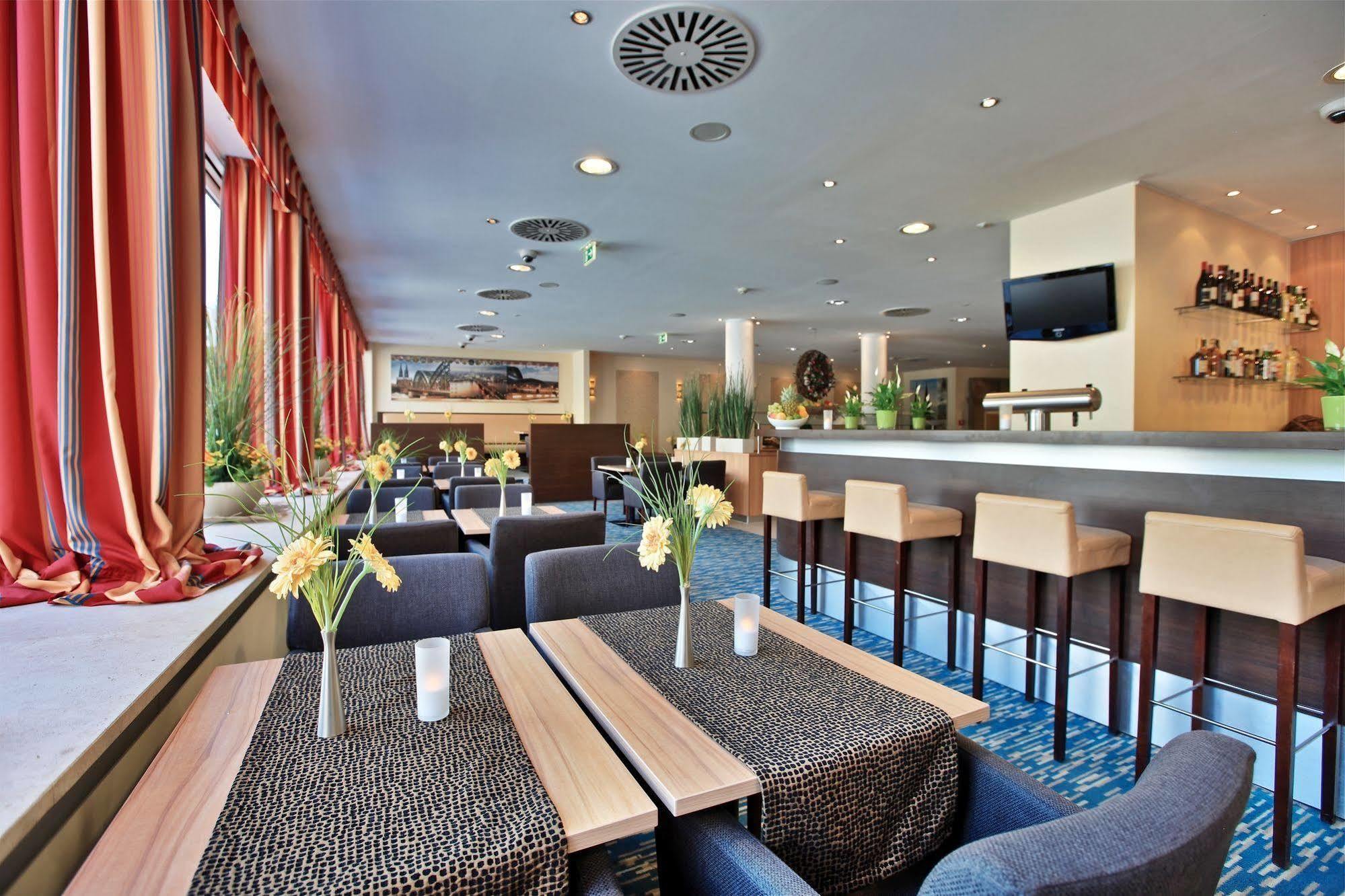 Отель Cityclass Am Dom 4*
